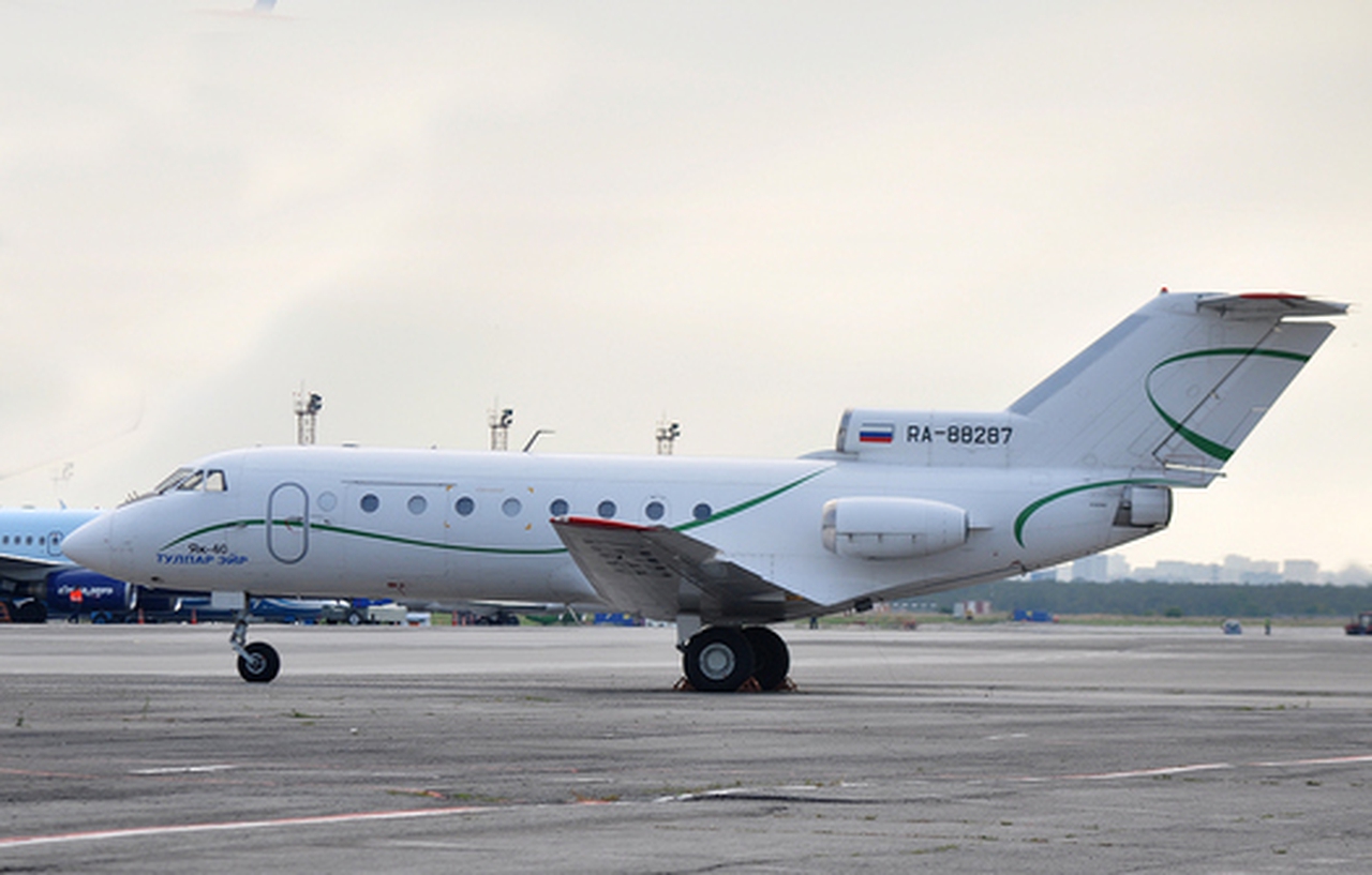 YAK 40 VIP