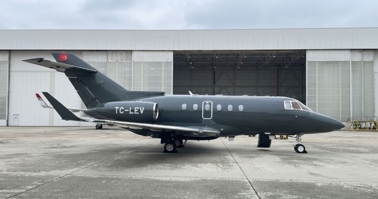 Hawker 800XP