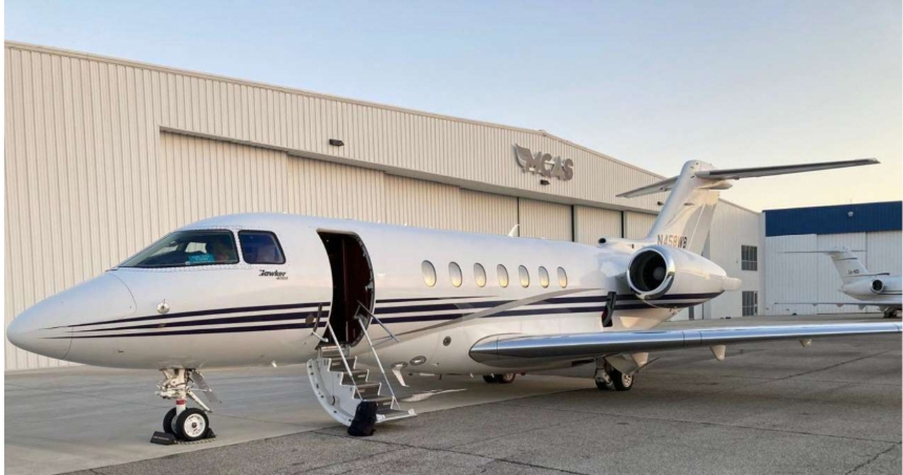 Hawker 4000