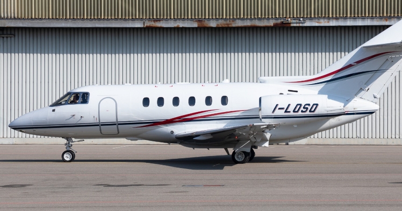 Hawker 800XP