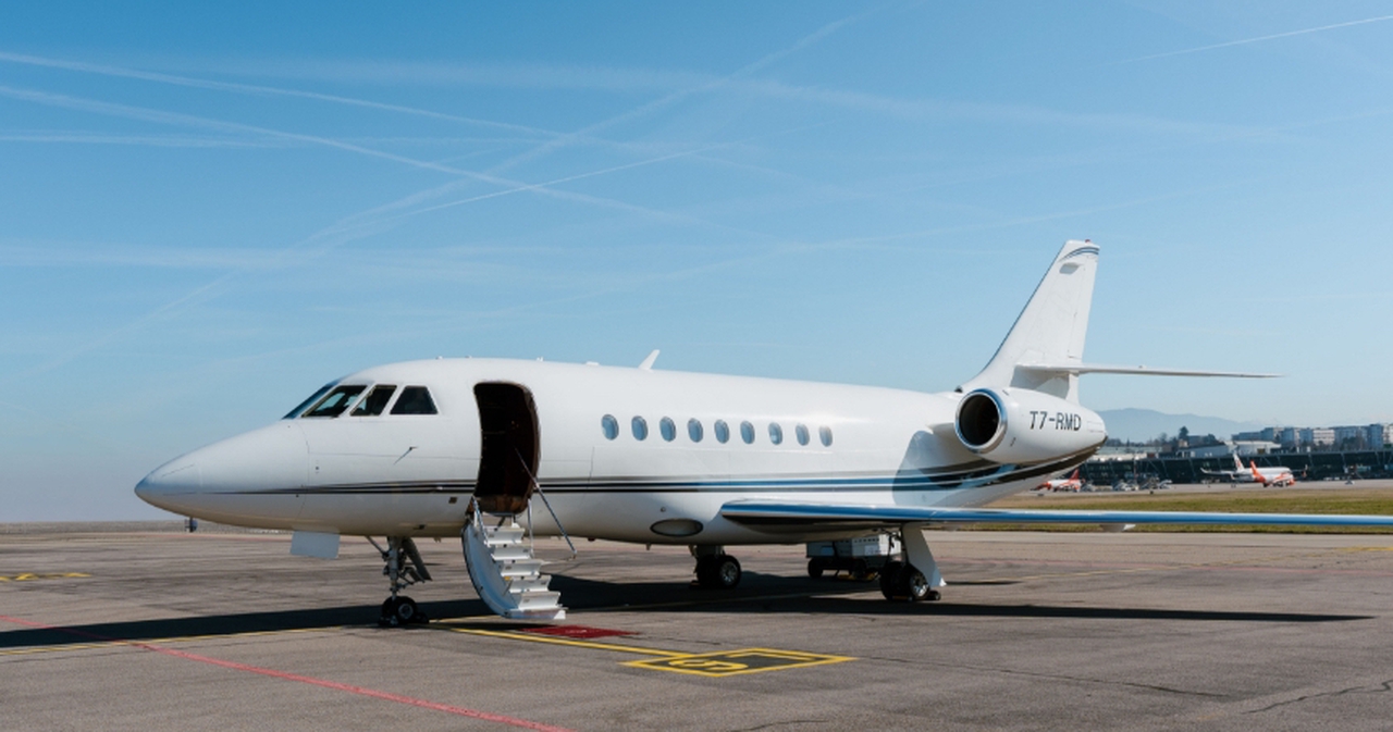 Falcon 2000